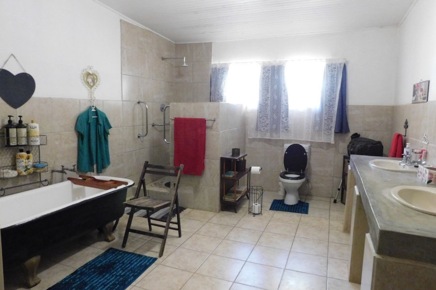 9 Bedroom Property for Sale in Kampersrus Limpopo