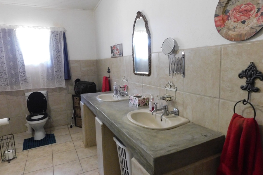 9 Bedroom Property for Sale in Kampersrus Limpopo