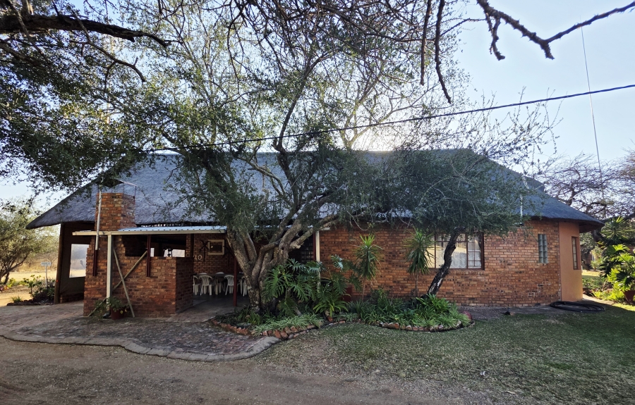 5 Bedroom Property for Sale in Constantia Resort Limpopo
