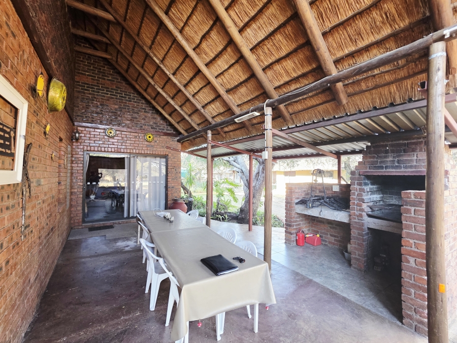 5 Bedroom Property for Sale in Constantia Resort Limpopo