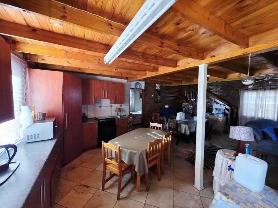 5 Bedroom Property for Sale in Constantia Resort Limpopo