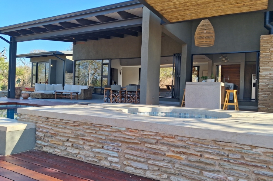 To Let 4 Bedroom Property for Rent in Zandspruit Bush Aero Estate Limpopo