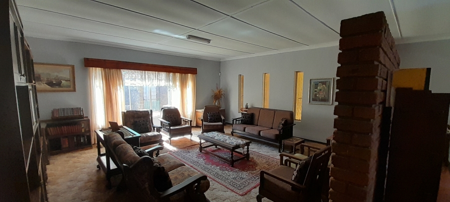 5 Bedroom Property for Sale in Impala Park Limpopo