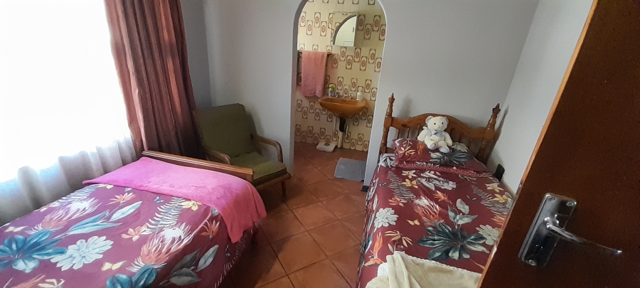 5 Bedroom Property for Sale in Impala Park Limpopo