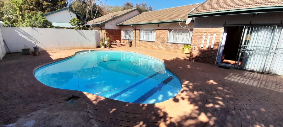 5 Bedroom Property for Sale in Impala Park Limpopo