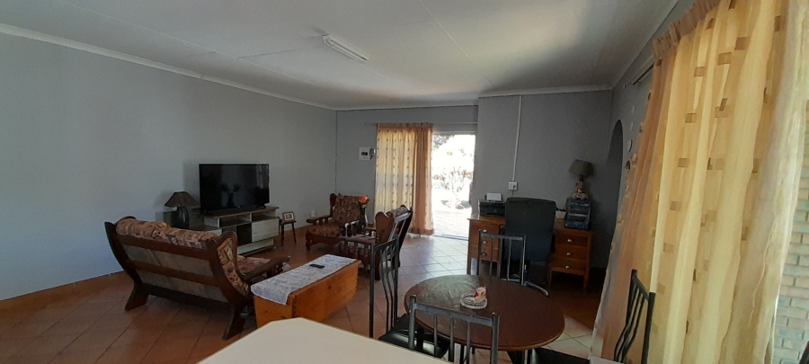 5 Bedroom Property for Sale in Impala Park Limpopo