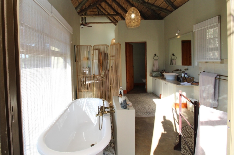 4 Bedroom Property for Sale in Mokaikai Private Nature Reserve Limpopo