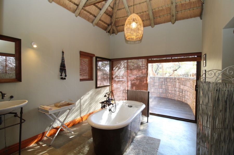 4 Bedroom Property for Sale in Mokaikai Private Nature Reserve Limpopo