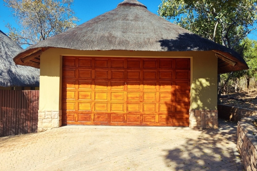 4 Bedroom Property for Sale in Mokaikai Private Nature Reserve Limpopo