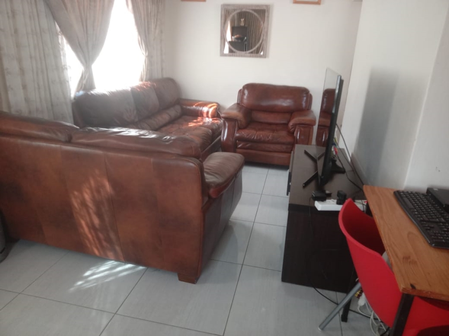 3 Bedroom Property for Sale in Madiba Park Limpopo