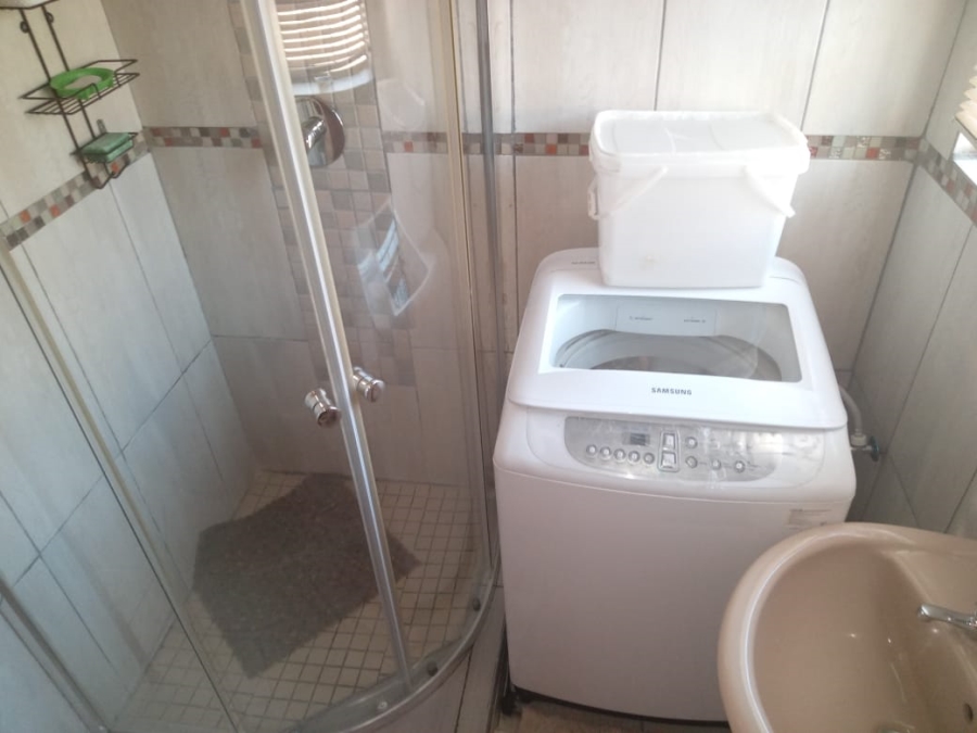 3 Bedroom Property for Sale in Madiba Park Limpopo