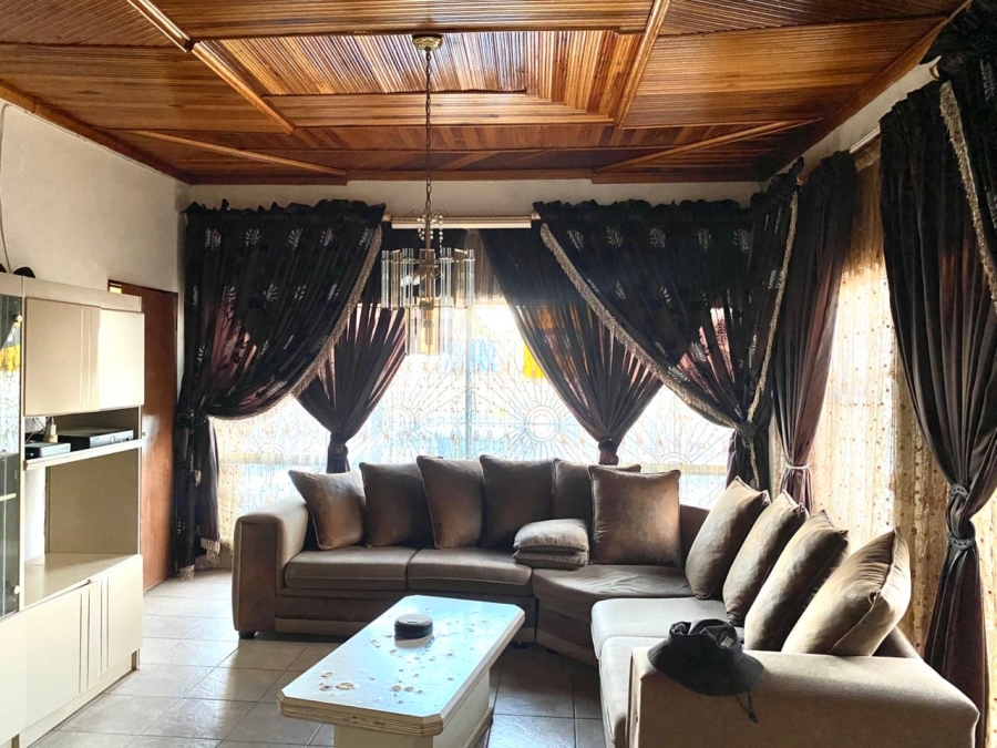 6 Bedroom Property for Sale in Thohoyandou Limpopo