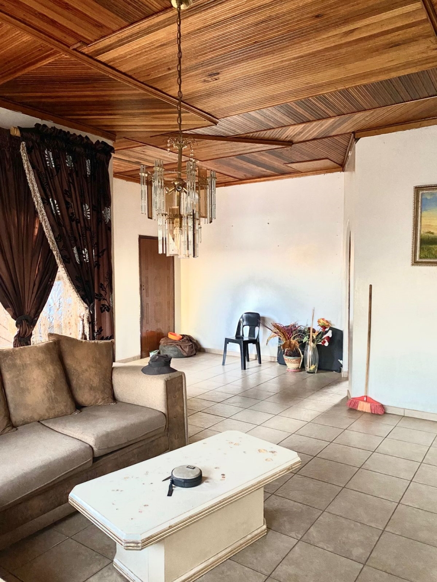 6 Bedroom Property for Sale in Thohoyandou Limpopo