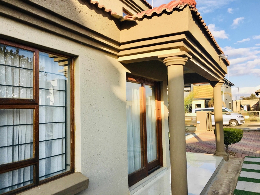 4 Bedroom Property for Sale in Woodhill Estate Limpopo