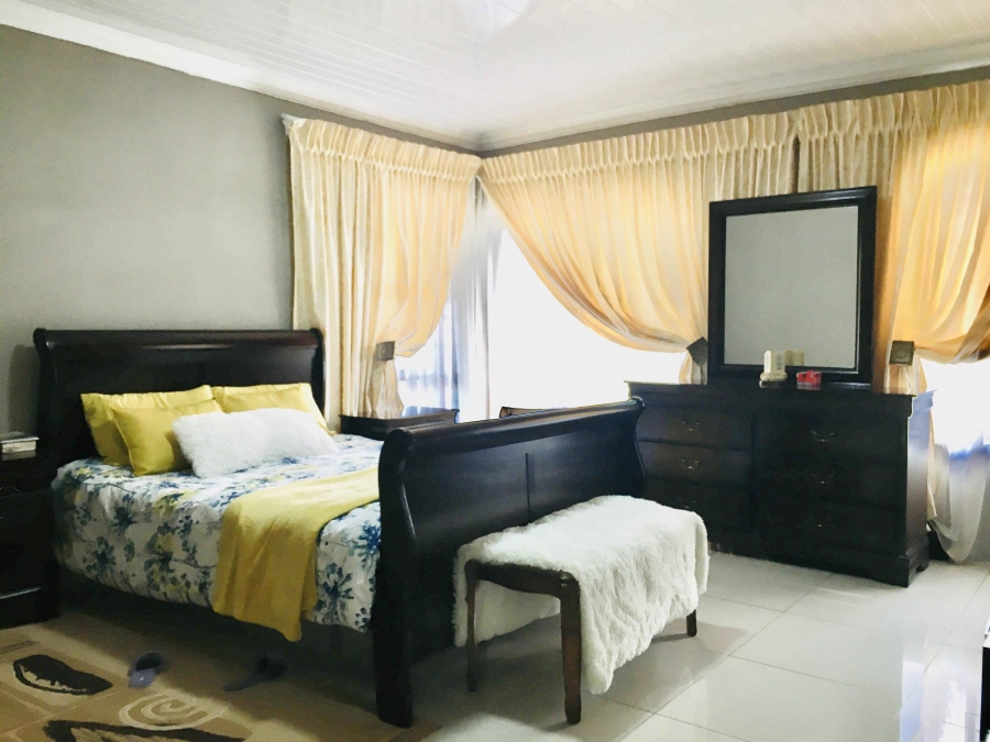 4 Bedroom Property for Sale in Woodhill Estate Limpopo