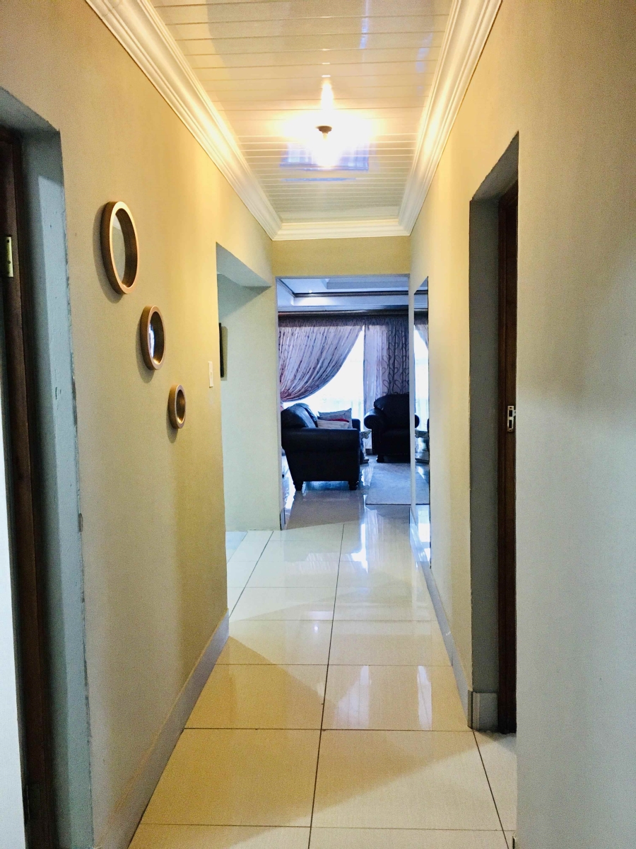 4 Bedroom Property for Sale in Woodhill Estate Limpopo