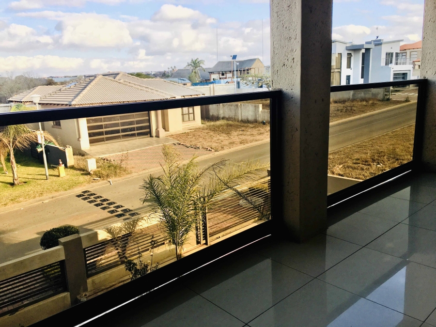 4 Bedroom Property for Sale in Woodhill Estate Limpopo