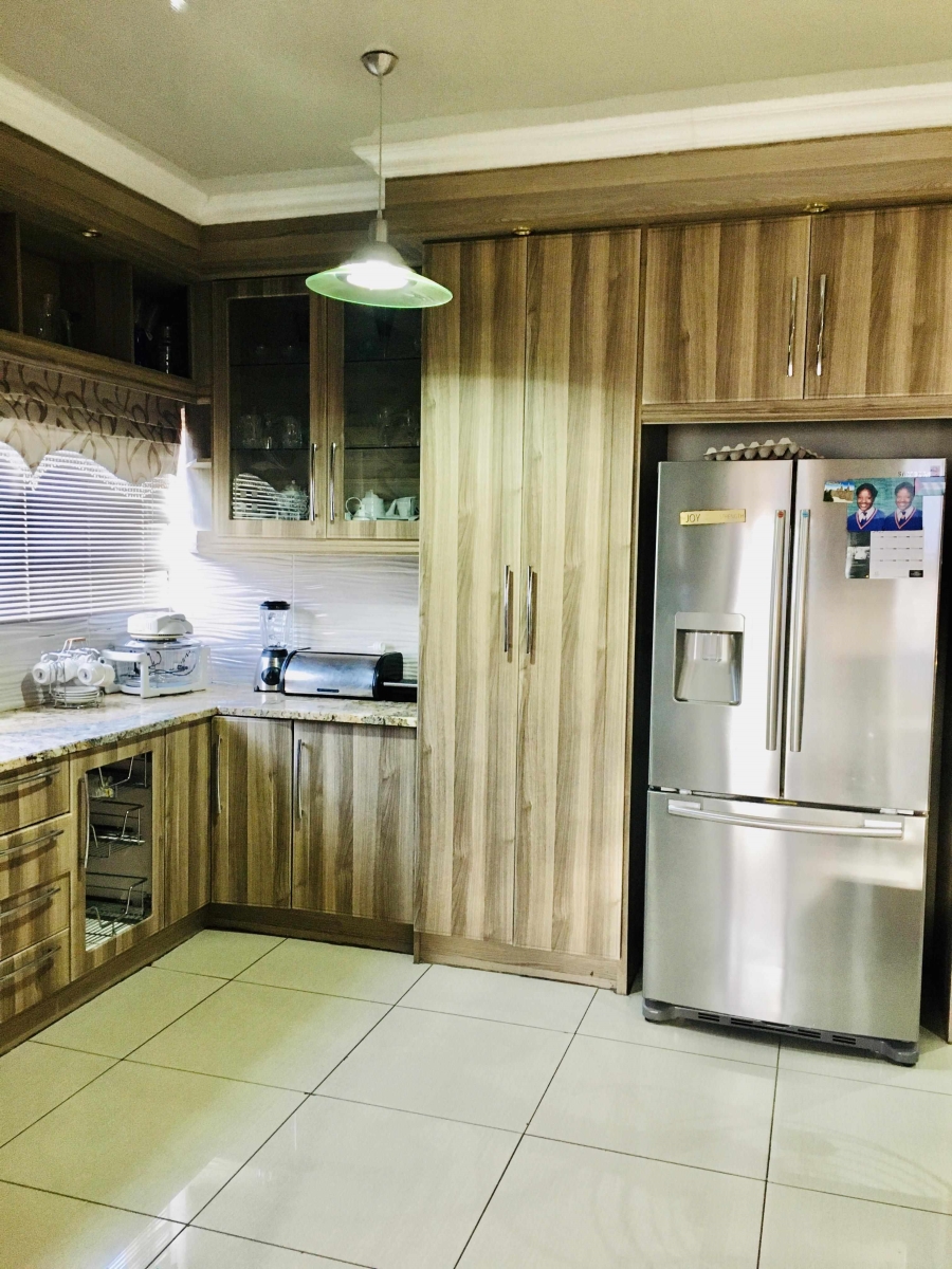 4 Bedroom Property for Sale in Woodhill Estate Limpopo