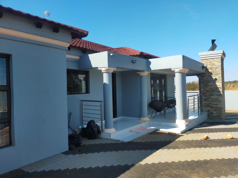4 Bedroom Property for Sale in Mavhunda A Limpopo
