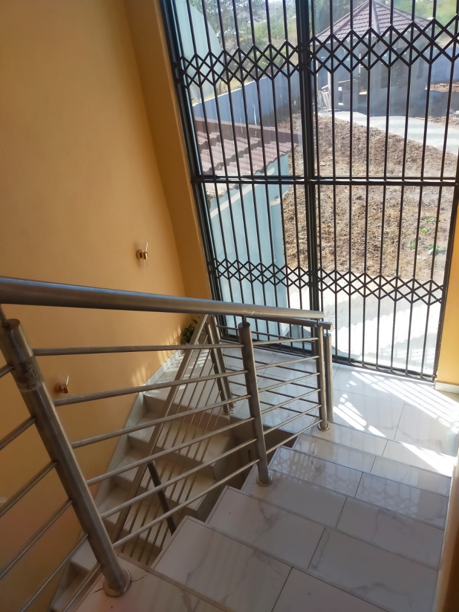 4 Bedroom Property for Sale in Mavhunda A Limpopo