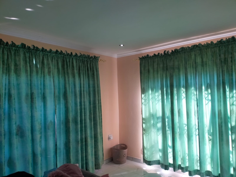 4 Bedroom Property for Sale in Mavhunda A Limpopo