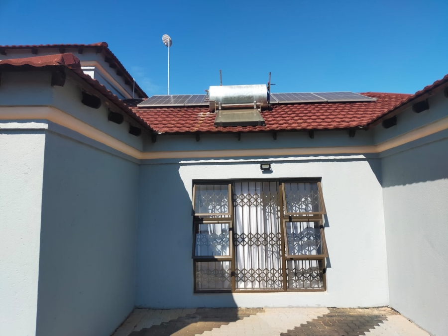 4 Bedroom Property for Sale in Mavhunda A Limpopo
