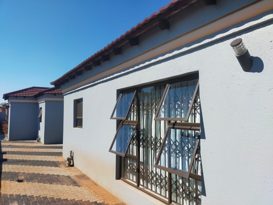 4 Bedroom Property for Sale in Mavhunda A Limpopo