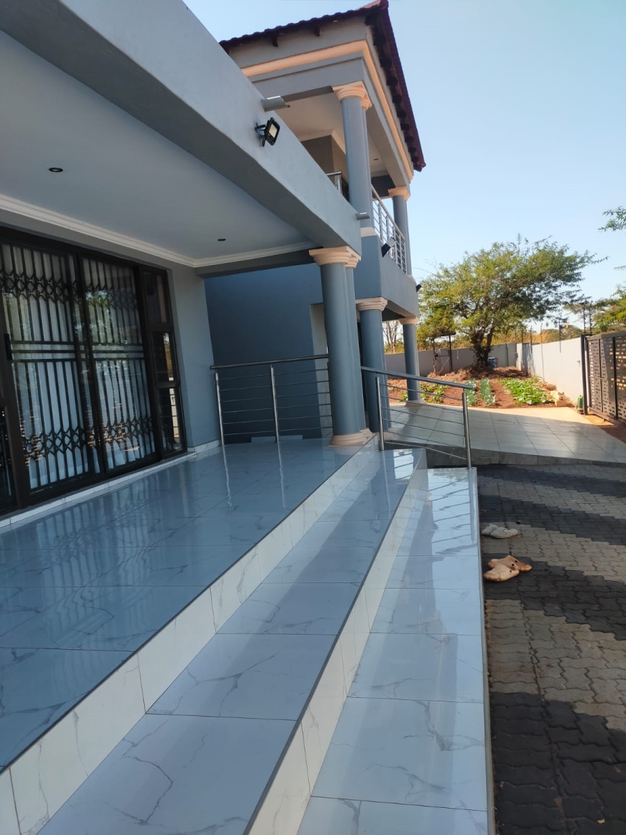 4 Bedroom Property for Sale in Mavhunda A Limpopo