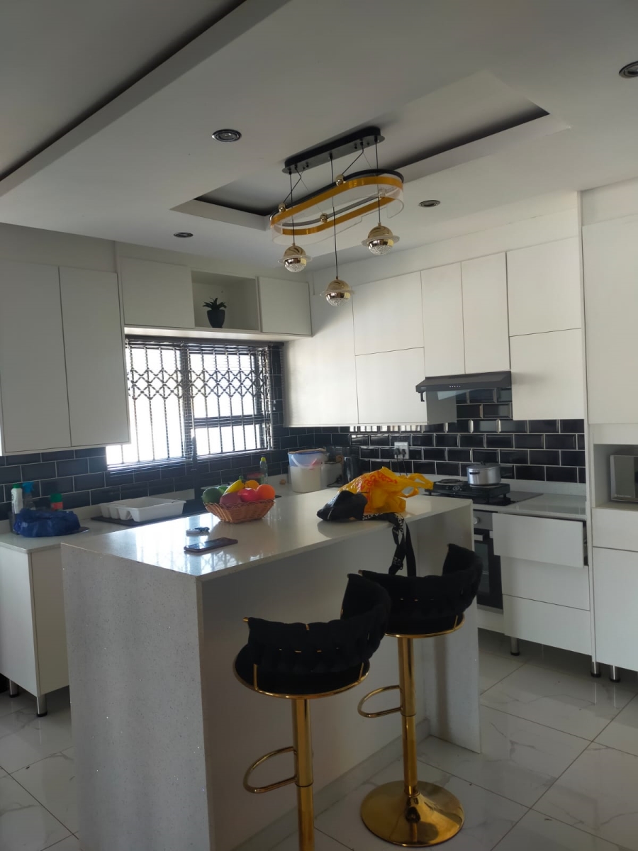 4 Bedroom Property for Sale in Mavhunda A Limpopo