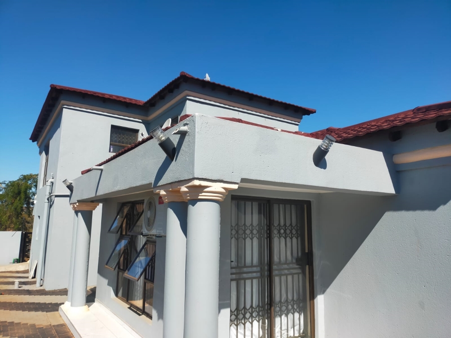 4 Bedroom Property for Sale in Mavhunda A Limpopo