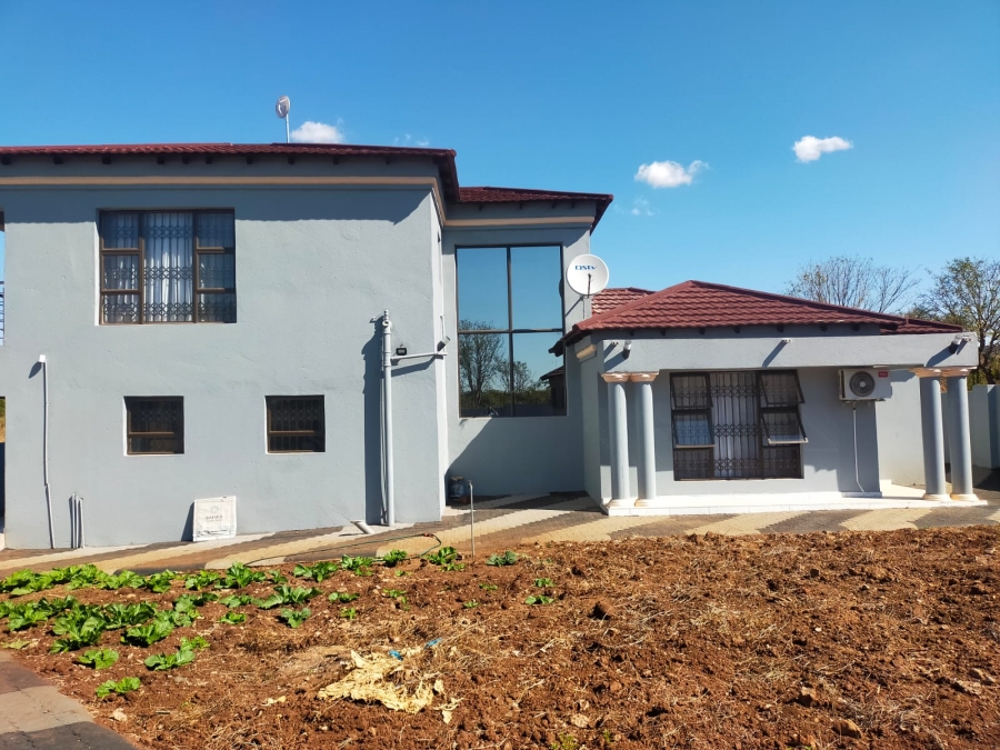 4 Bedroom Property for Sale in Mavhunda A Limpopo