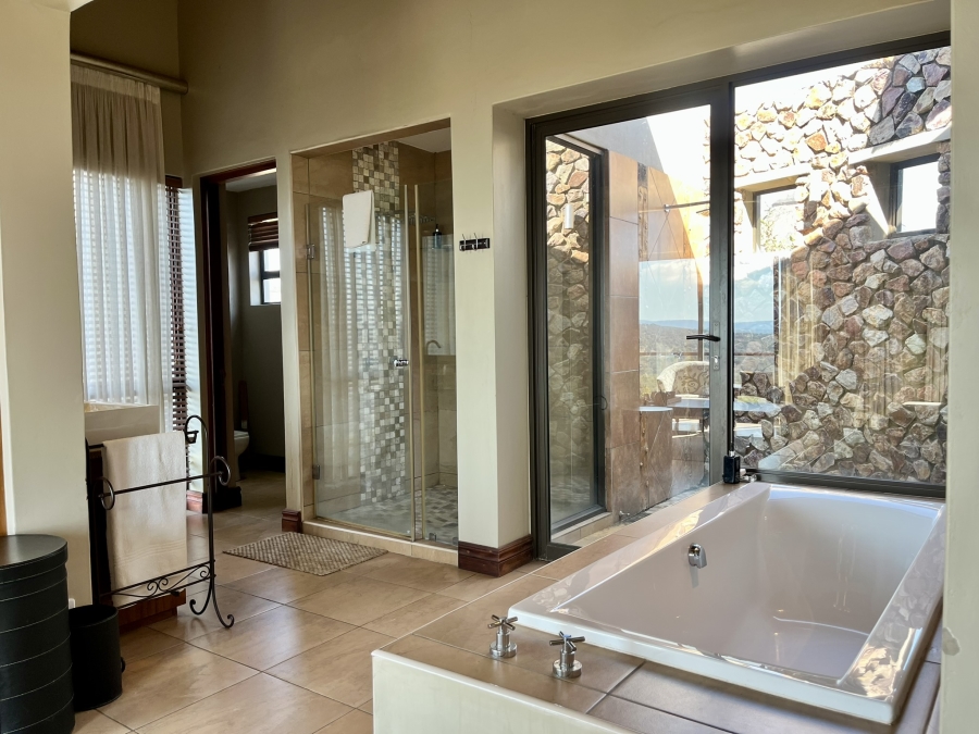 5 Bedroom Property for Sale in Zebula Golf Estate Limpopo