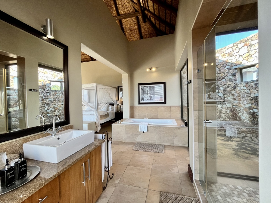 5 Bedroom Property for Sale in Zebula Golf Estate Limpopo