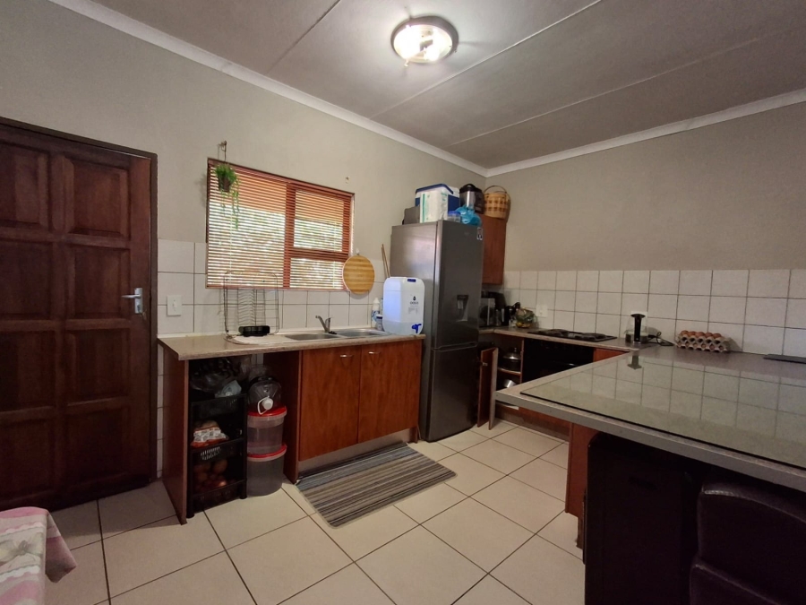 1 Bedroom Property for Sale in Penina Park Limpopo