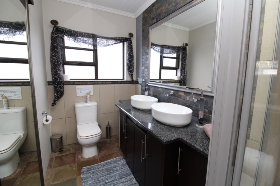 4 Bedroom Property for Sale in Zwartkloof Private Game Reserve Limpopo