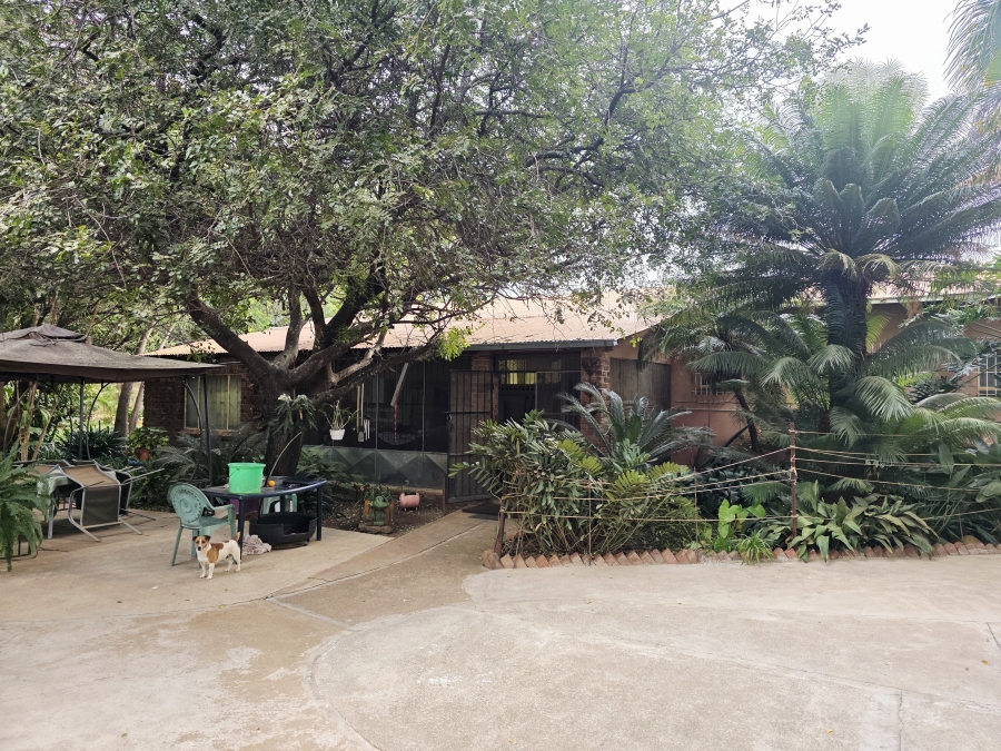 9 Bedroom Property for Sale in Mookgopong Limpopo