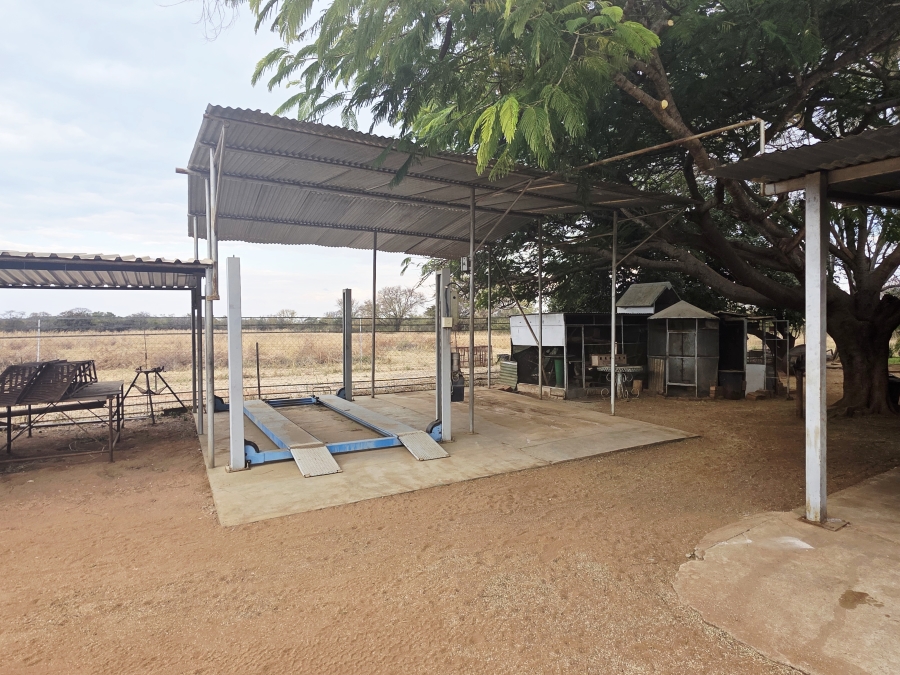 9 Bedroom Property for Sale in Mookgopong Limpopo