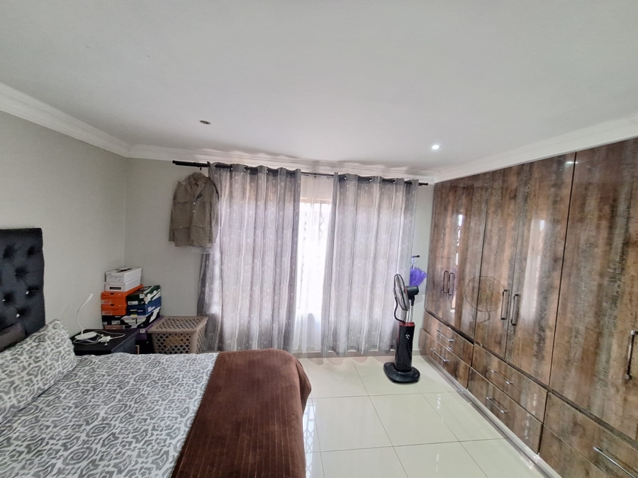 3 Bedroom Property for Sale in Mahlasedi Park Limpopo