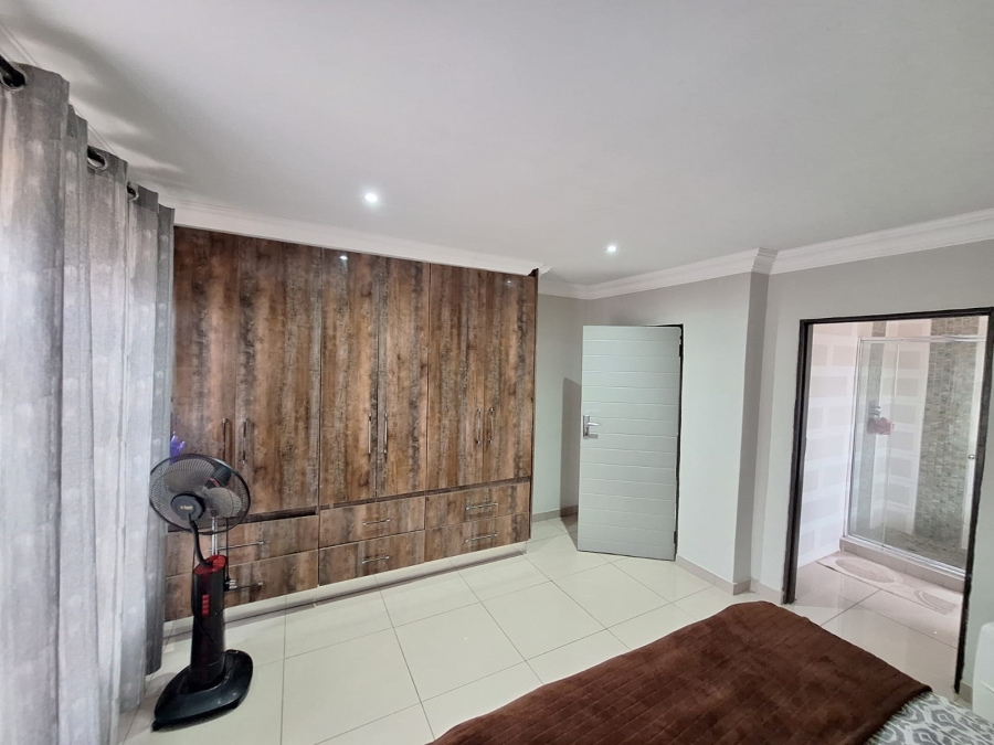 3 Bedroom Property for Sale in Mahlasedi Park Limpopo