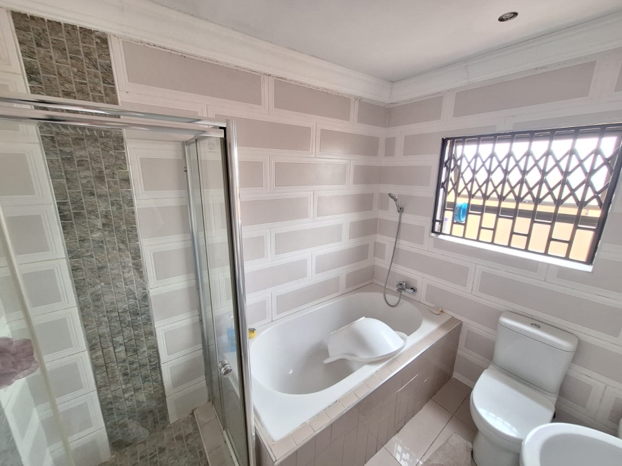 3 Bedroom Property for Sale in Mahlasedi Park Limpopo