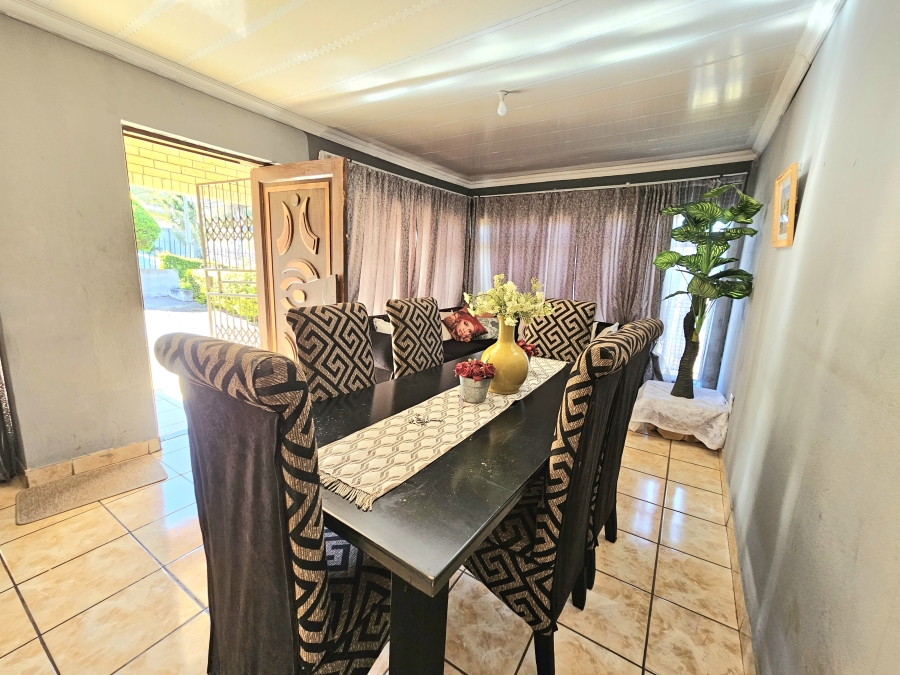 5 Bedroom Property for Sale in Louis Trichardt Limpopo