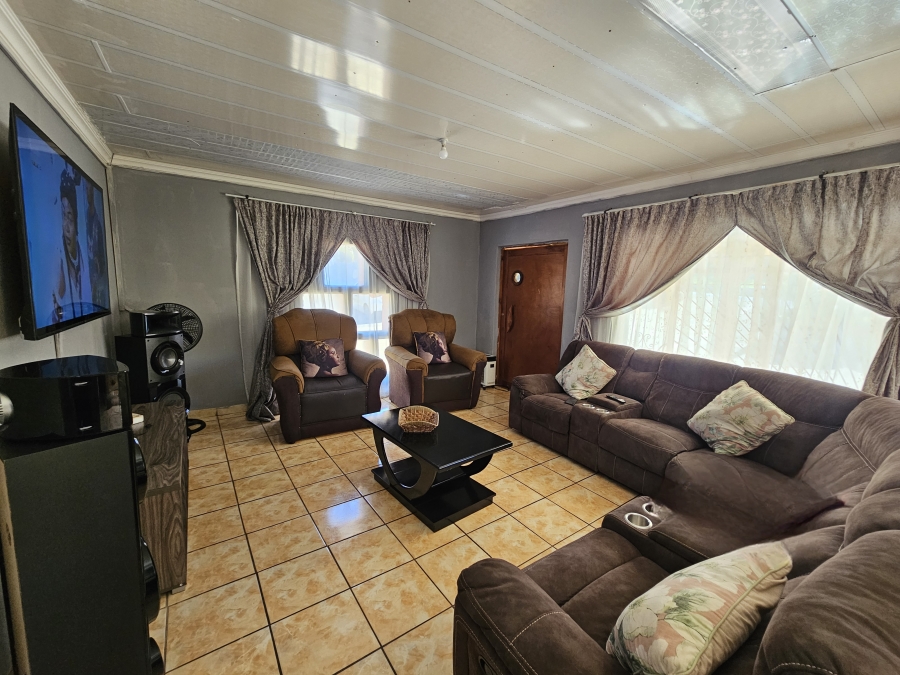 5 Bedroom Property for Sale in Louis Trichardt Limpopo