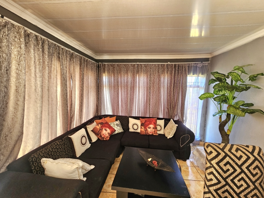 5 Bedroom Property for Sale in Louis Trichardt Limpopo