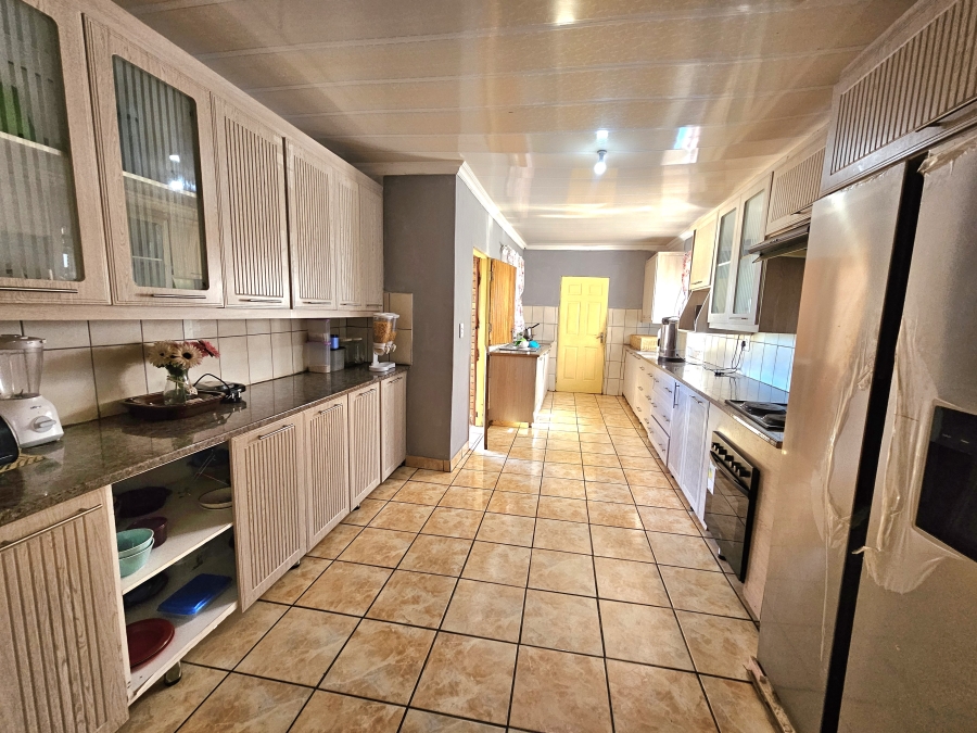 5 Bedroom Property for Sale in Louis Trichardt Limpopo