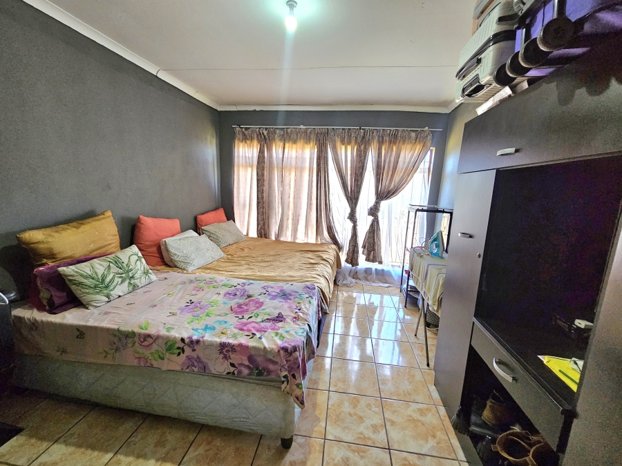 5 Bedroom Property for Sale in Louis Trichardt Limpopo