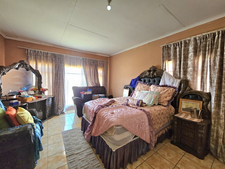 5 Bedroom Property for Sale in Louis Trichardt Limpopo