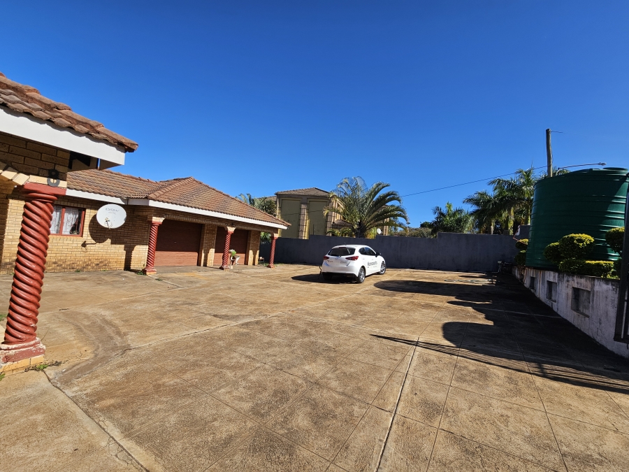 5 Bedroom Property for Sale in Louis Trichardt Limpopo