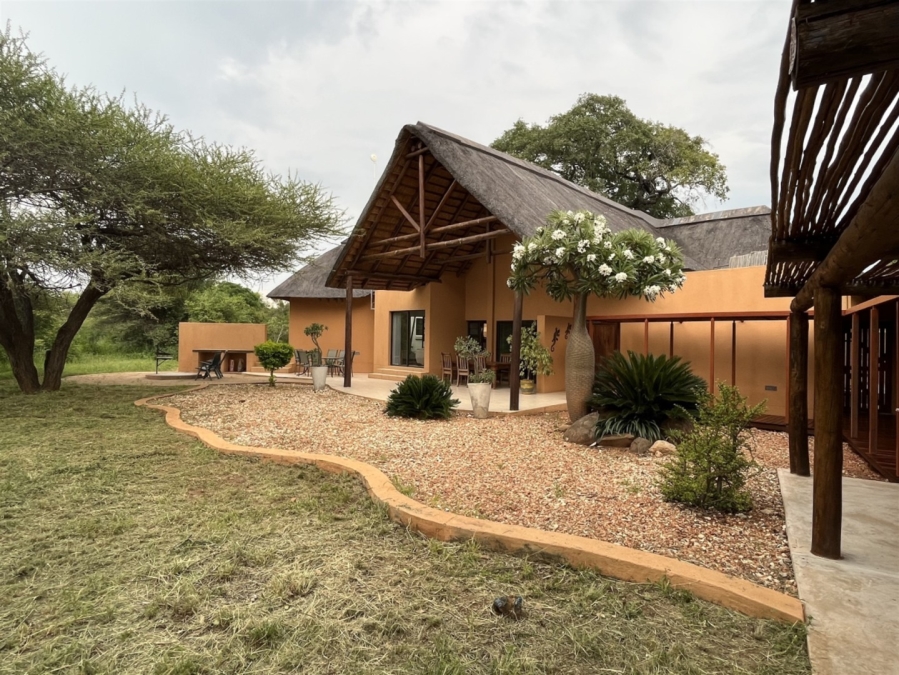 4 Bedroom Property for Sale in Khaya Ndlovu Game Reserve Limpopo