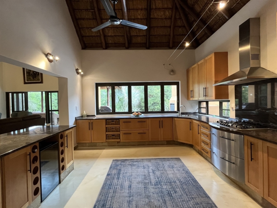 4 Bedroom Property for Sale in Khaya Ndlovu Game Reserve Limpopo