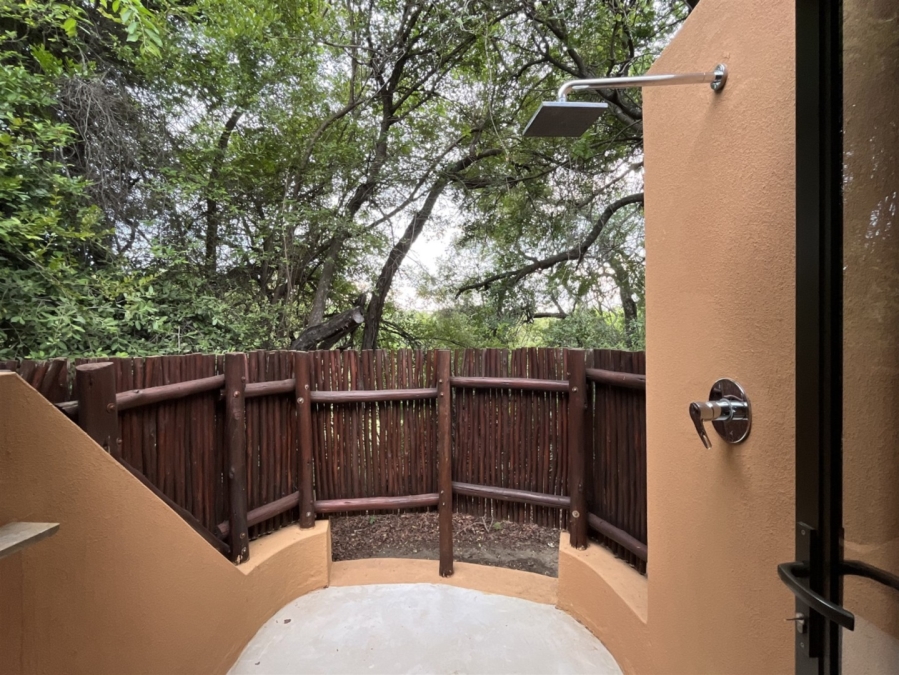 4 Bedroom Property for Sale in Khaya Ndlovu Game Reserve Limpopo